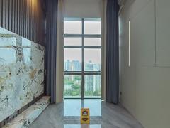 绿景美景广场 1室1厅48m²整租