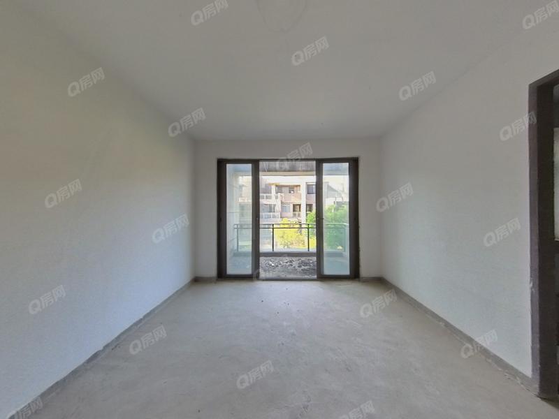 中山凯茵又一城卧室照片_凯茵又一城 4室2厅238m²毛坯