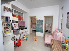 金城华庭 2室1厅50.67m²普通装修
