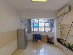 立新花园三期 1室1厅42.16m²整租