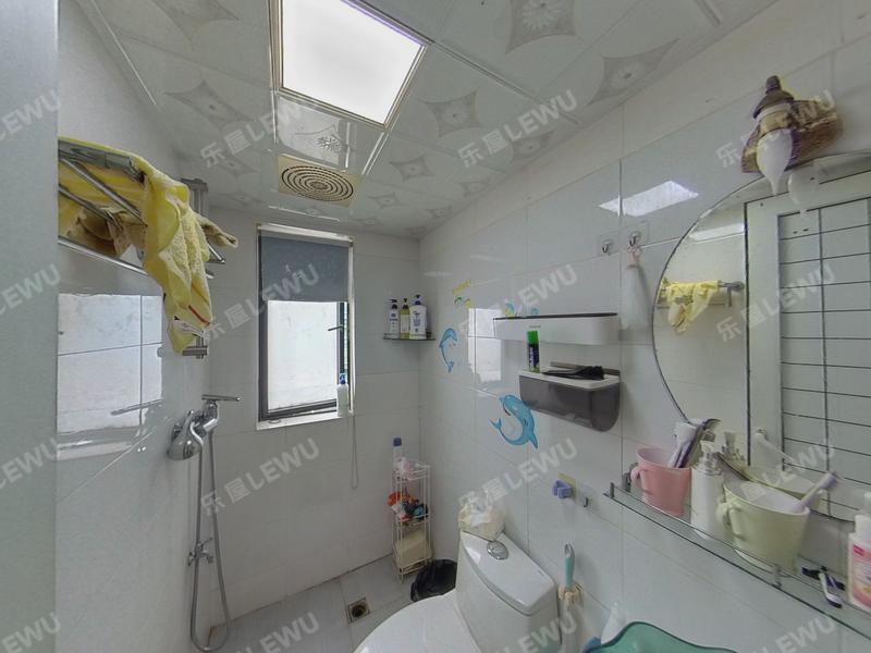 深圳特发泊林花园卫生间照片_特发泊林花园 1室1厅44.27m²满五年