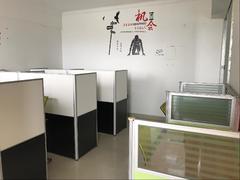 百合酒店 2室2厅67m²合租