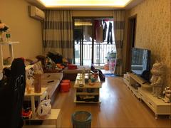 万科天誉 新出房源，户型方正，花园中间，住家安静舒适