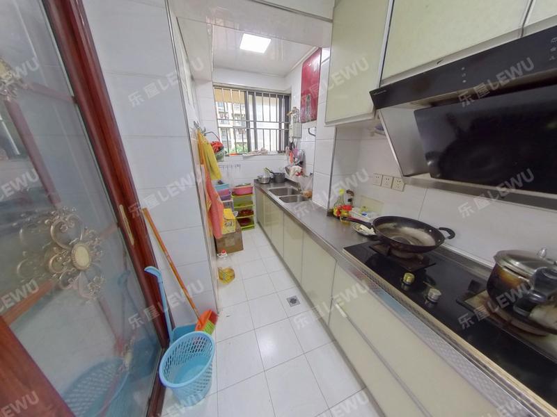 深圳信义金御半山名门厨房照片_信义金御半山名门 4室2厅88.51m²满五唯一