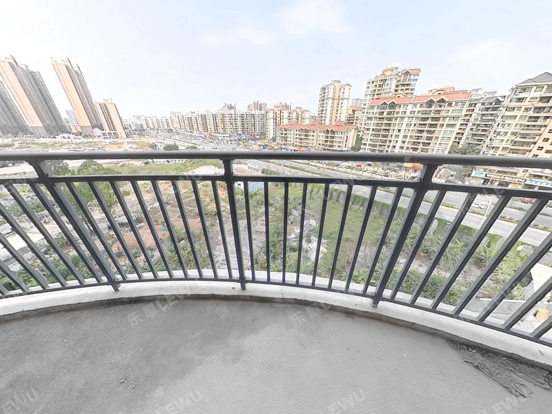 中山御城金湾花园阳台照片_御城金湾花园 3室2厅136.96m²毛坯