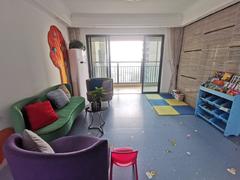 壹成中心九区 5室2厅138m²整租
