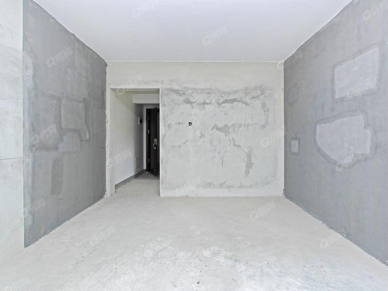 中山御龙山花园3期餐厅照片_御龙山花园3期 3室2厅114m²毛坯