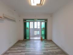 中兆花园 3室2厅68.18m²精装修
