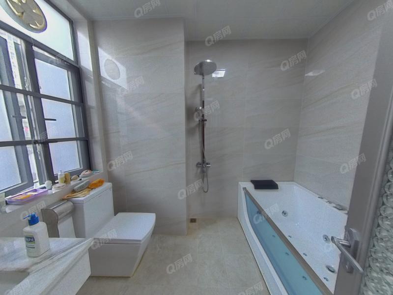 中山锦绣国际花城3期卫生间照片_锦绣国际花城3期 别墅好房,分3层,使用面积大.居住舒服,值得购买