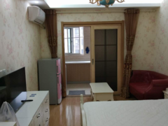 蓝光时代红街 1室0厅31.06m²满五年