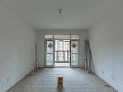 格兰云天三期 3室2厅114m²满五年
