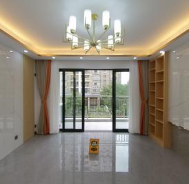 美丽AAA花园 4室2厅104.11m²满五年