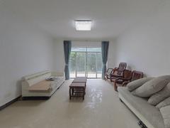 山水花城 3室2厅136.16m²精装修