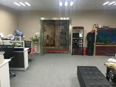 国商大厦 业主急售,采光好,随时看房,价格有空间。