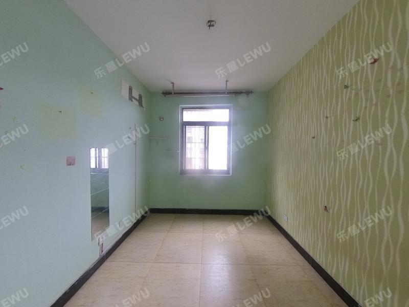 合肥海棠别院南区卧室照片_海棠别院南区 房子装修的还可以，小区环境不错，房子性价比很高。