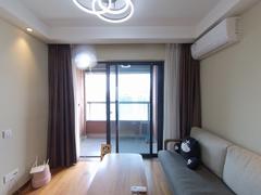 万科时代广场 2室2厅67m²整租