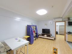 港逸豪庭 1室1厅55m²整租户型方正,采光好