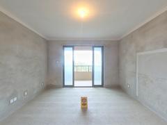 信地华地城 4室2厅125.72m²毛坯