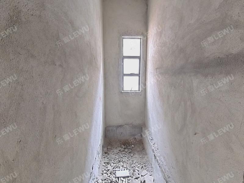 中山云山雅墅二、三期卫生间照片_云山雅墅二、三期 3室2厅180m²整租