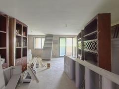 信达万振东方樾府 6室2厅303.84m²毛坯