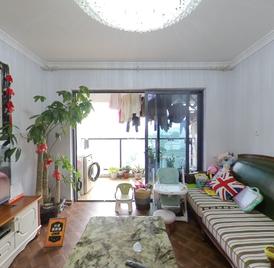 平吉上苑 新出房源，户型方正，花园中间，住家安静舒适