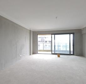 前海时代CEO公馆 4室2厅208.56m²毛坯