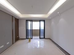 坝上街环球中心 3室2厅147m²精装修