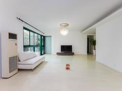 天鹅堡二期 3室2厅155.83m²整租