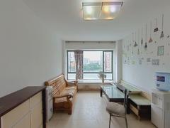 嘉园 1室1厅42m²满五年