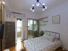 名居广场 1室0厅32.9m²精装修
