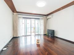 聚豪园 3室2厅116m²合租