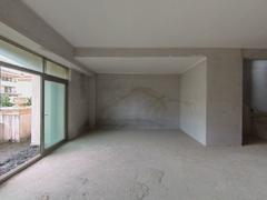 锦绣海湾城三期(翔海园) 4室2厅218m²毛坯