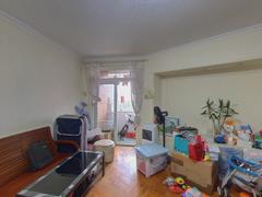 湖景花园 3室2厅95.79m²整租