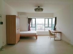 公园大地四期 3室2厅125m²整租
