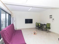 中央悦城花园 6室2厅181.79m²精装修