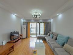 四海云亭 4室2厅127.57m²整租,看房方便,全齐。