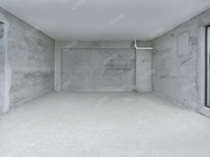 中山海伦堡六期卧室照片_海伦堡六期 别墅好房。毛坯。自己装修