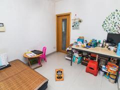 龙凤雅居 1室1厅32.48m²整租