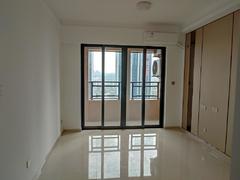 名居广场 2室2厅70.5m²精装修