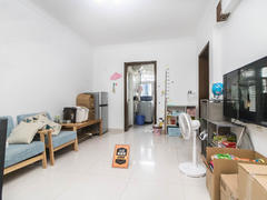 <b class=redBold>松泉公寓</b> 2室1厅1厨1卫 62.15m² 诚意出租