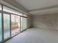 锦绣海湾城三期(翔海园) 4室2厅244m²满五年