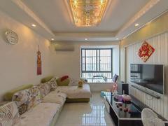 中振和润华府 3室2厅101.43m²满五年