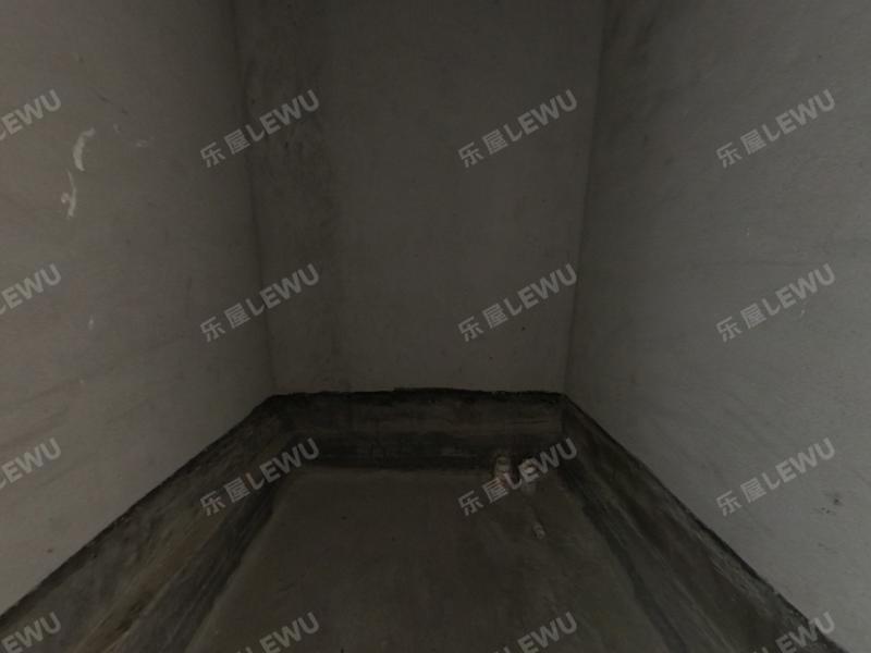 中山凯茵又一城卫生间照片_凯茵又一城 4室2厅1厨3卫 238.56m² 毛坯