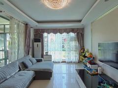 海怡湾畔 3室2厅141m²精装修