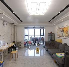 蓝鼎滨湖假日枫丹园 3室2厅138.13m²满五年