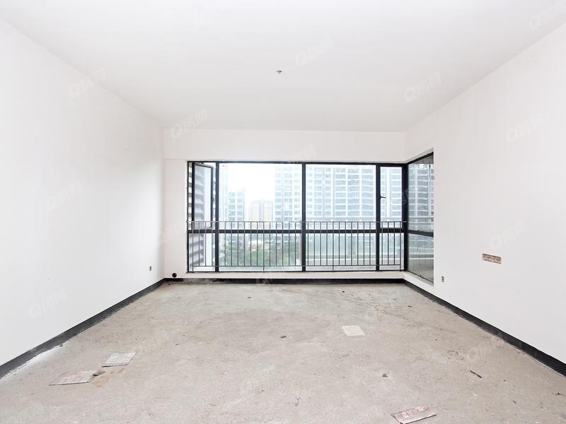 中山景观一品照片_景观一品 5室2厅202m² 毛坯方