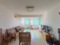 银山花园 平台3室2厅113.5m²普通装修