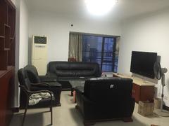 东方明珠城 4室2厅106.61m²精装修