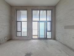 凤凰山一号 情侣路住宅  5室3厅1厨3卫 240m²