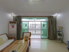 绿景花园一期 近地铁,方正住家5房 双阳台设计 采光通风好